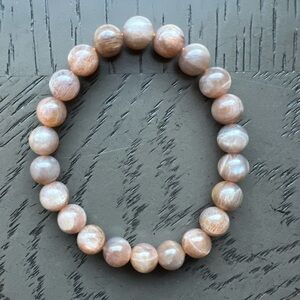 Backbone moonstone bracelet 8mm